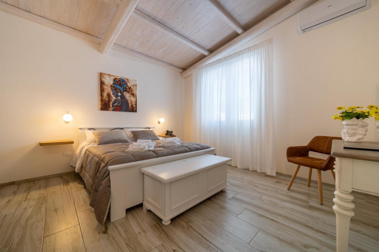 Villa White Luxury Residence Марсала Екстер'єр фото